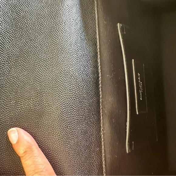 Saint Laurent Black Medium Quilted Leather Shoulder Bag - Picture 8 of 11